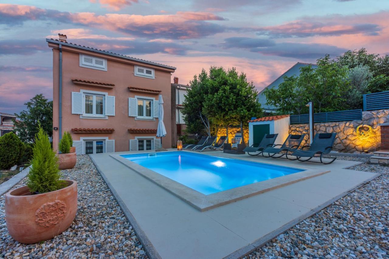 Apartments Marija Crikvenica Bagian luar foto