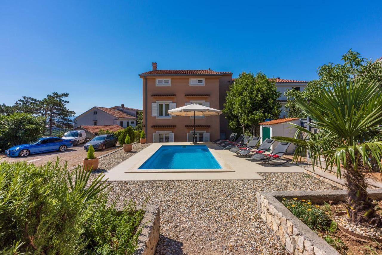 Apartments Marija Crikvenica Bagian luar foto