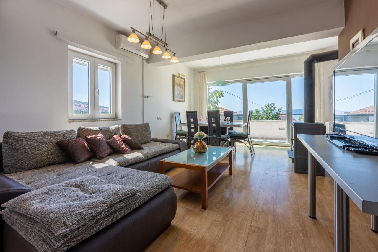 Apartments Marija Crikvenica Bagian luar foto