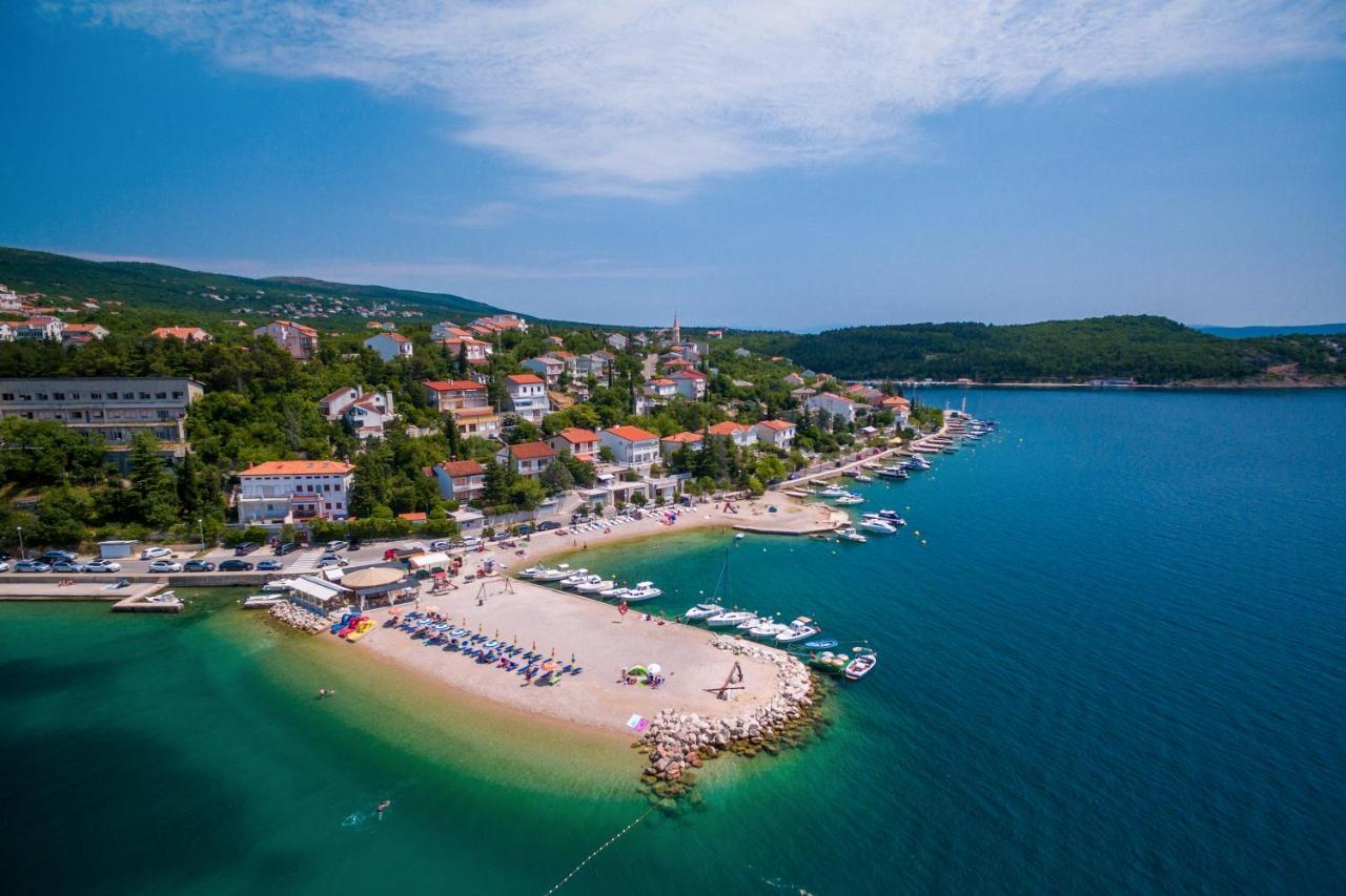 Apartments Marija Crikvenica Bagian luar foto