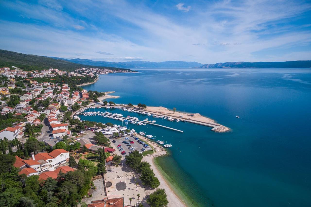Apartments Marija Crikvenica Bagian luar foto
